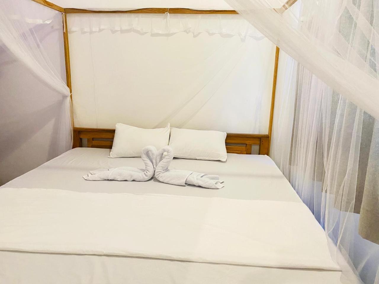 Hotel Kingly Aroma Arugam Bay Camera foto